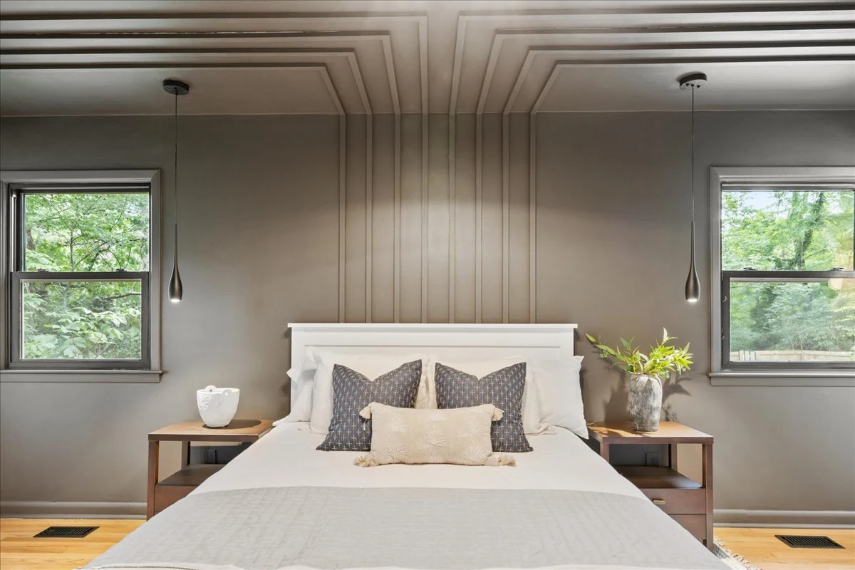 Ridgecrest: bedroom with decorative wall molding