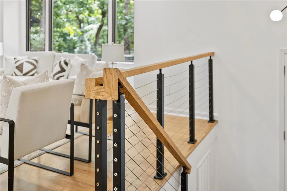 Ridgecrest: wood handrail and cable railing